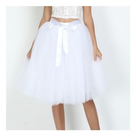 Baltas tiulio sijonas