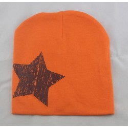 Kepurytė mažiesiems, oranžinė su žvaigžde